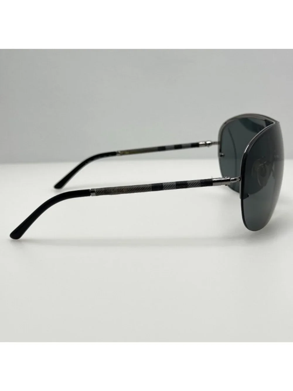 Burberry Sunglasses B 3063 1003/87 Italy 3N 125